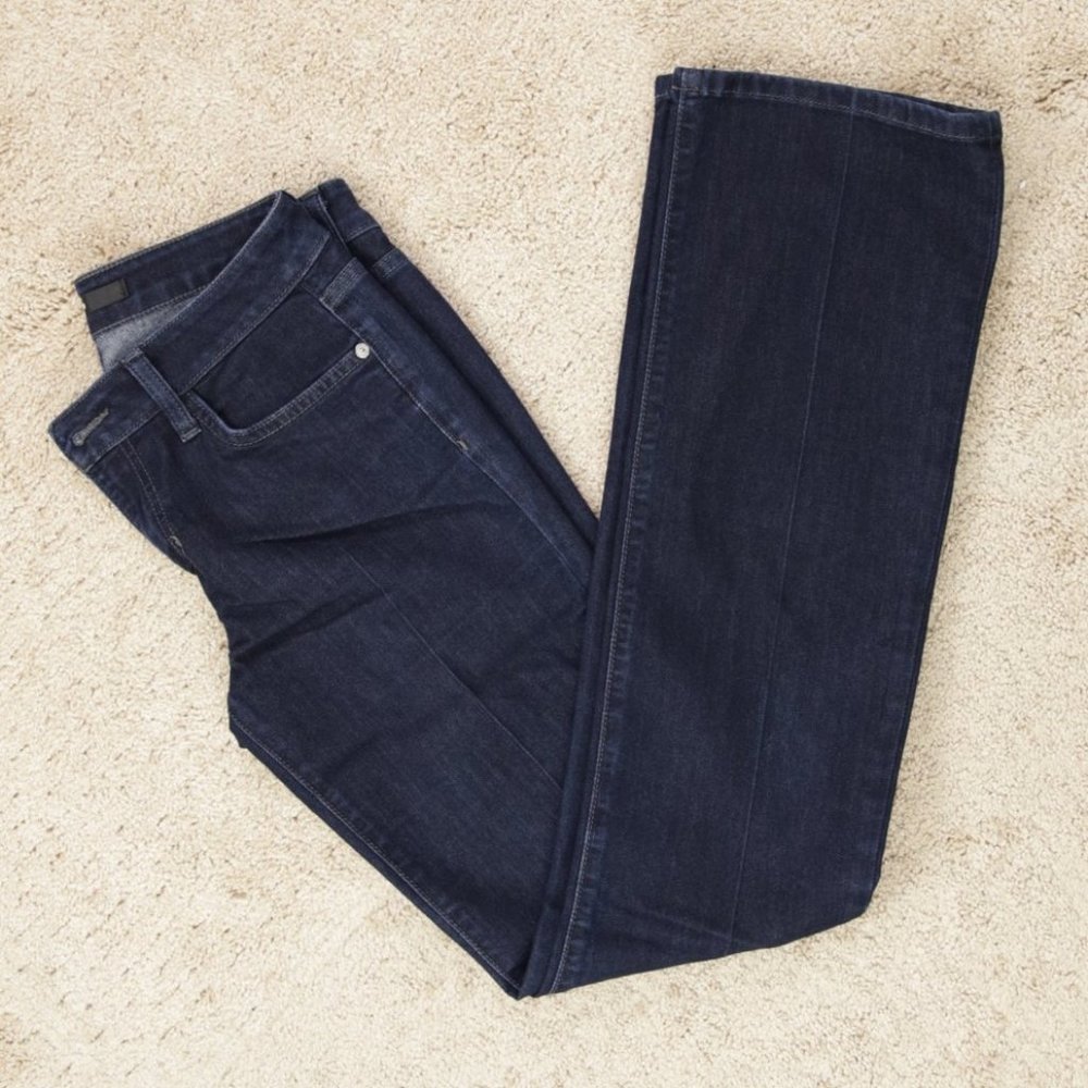 Joe's Boot cut blue jeans